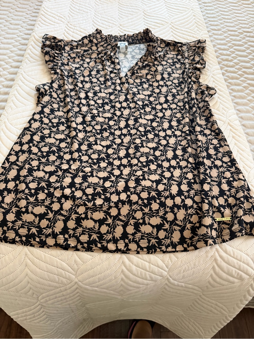 Anne Klein Black and Cream Floral Ruffle Sleeve Blouse